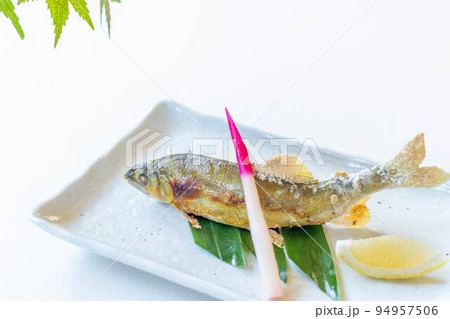 鮎の塩焼き 泳がし鮎 鮎の塩焼き 泳がし鮎 94957506