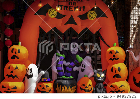 ハロウィーン ハロウィン 目出たい 94957825