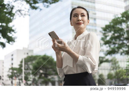 女性ビジネスイメージ 女性ビジネスイメージ 94959996