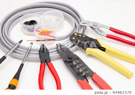 電気工事（電気工事用工具、器具、材料） 94962370