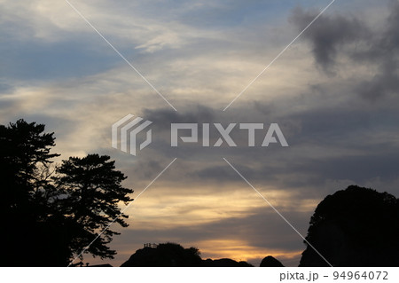 仁科港の夕陽 仁科港の夕陽 94964072