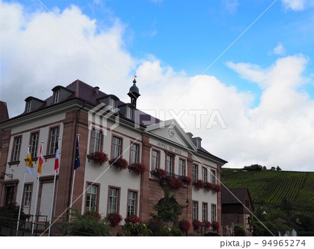 リクヴィルの町（市庁舎） 94965274