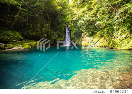 高知県 にこ淵の風景 高知県 にこ淵の風景 94966234