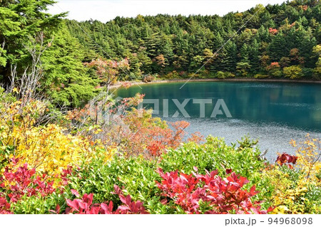 秋色の浄土平 桶沼の紅葉 秋色の浄土平 桶沼の紅葉 94968098
