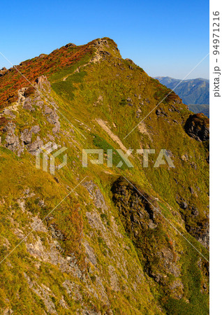 (群馬県)秋の谷川岳山頂・オキの耳 (群馬県)秋の谷川岳山頂・オキの耳 94971216