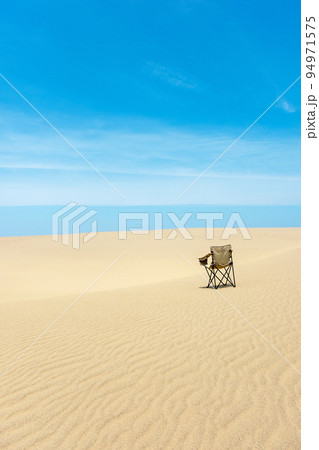 椅子（鳥取砂丘） 94971575