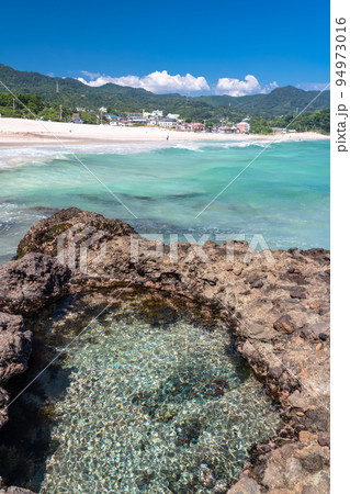 《静岡県》伊豆白浜海岸・エメラルドグリーンの美しいビーチ 《静岡県》伊豆白浜海岸・エメラルドグリーンの美しいビーチ 94973016