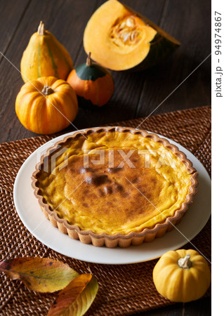 かぼちゃのチーズケーキタルト 94974867
