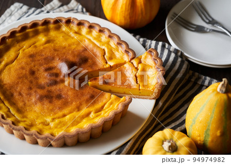 かぼちゃのチーズケーキタルト 94974982