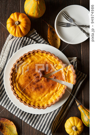 かぼちゃのチーズケーキタルト かぼちゃのチーズケーキタルト 94974986