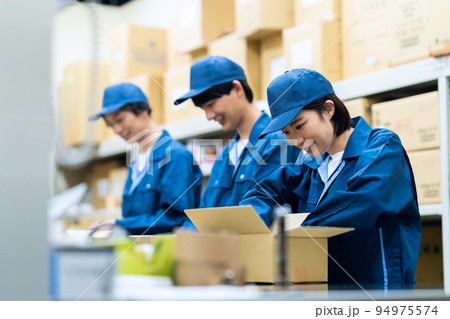ビジネス　工場　製造　倉庫　流通　運送　梱包 94975574
