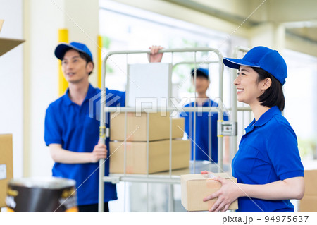 流通　運送　配送　配達　宅急便　宅配便 94975637
