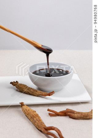 oriental, medicinal root plant, fresh ginseng 94980768