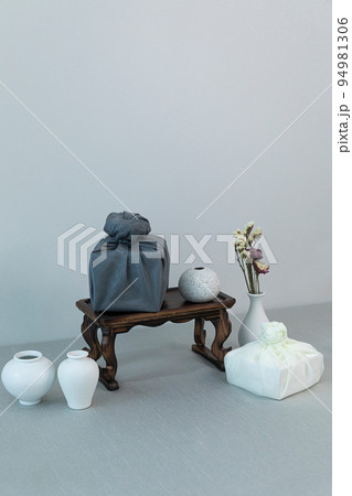 Korean traditional gift packaging with silk clothes 94981306