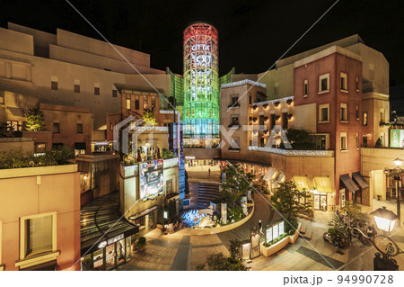 川崎　ラチッタデッラ　ガラスタワー100周年ver. ライトアップ【神奈川県・川崎市】 94990728