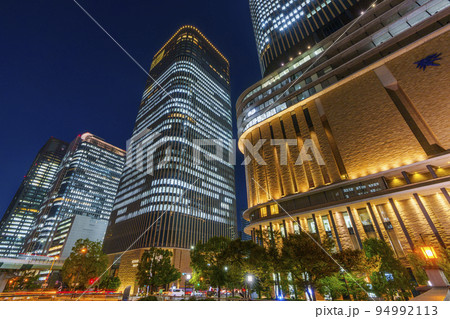 大阪中心街　中之島　錦橋から　都市夜景 94992113