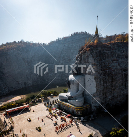 Aerial view of Luang Pho U Thong or Phra Phuttha Pusaya Khiri Sri Suvarnabhumi, Bhutsaya Khiri 94994087