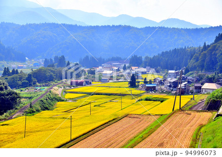 JR飯山線 横倉駅周辺の風景(長野県栄村)【2022.9】 94996073