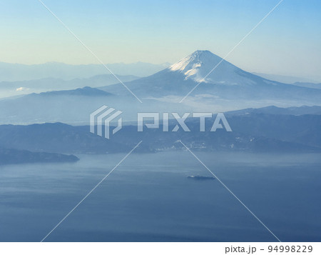 富士山・駿河湾上空より空撮 / Mt. Fuji, Japan 富士山・駿河湾上空より空撮 / Mt. Fuji, Japan 94998229