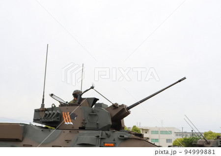 陸上自衛隊の87式偵察警戒車の砲塔 94999881