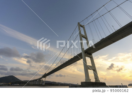 北海道　室蘭　白鳥大橋　夕焼け 95000162