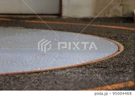 駐車場のターンテーブル　イメージ 95004468