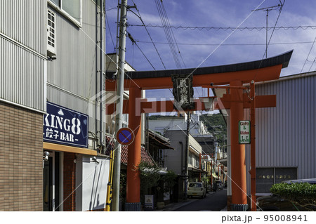 洲本　厳島神社鳥居　弁天銀座　兵庫県洲本市 95008941