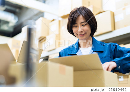 ビジネス　工場　製造　倉庫　流通　運送　梱包 95010442