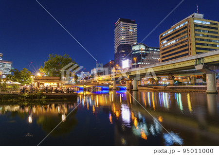 中之島　ローズポート船着場付近から望む大阪夜景 95011000