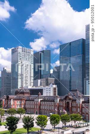 《東京都》東京駅・丸の内ビジネス街 95012001