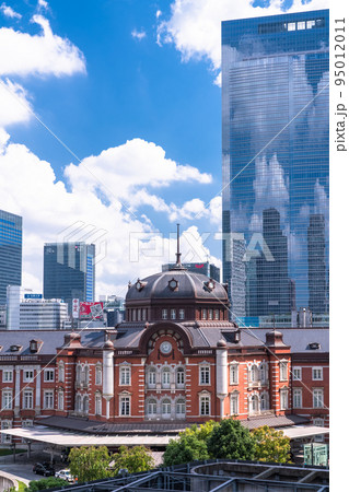 《東京都》東京駅・丸の内ビジネス街 《東京都》東京駅・丸の内ビジネス街 95012011