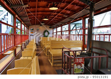 【JR北海道】510系客車「富良野・美瑛ノロッコ号」の車内 95013191
