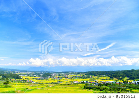 飯綱町(旧三水村～飯綱病院周辺)一帯を望む(長野県飯綱町)【2022.9】 95015913