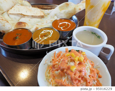 Mr.エベレストインドカレーレストランのターリーAセット　福岡県小郡市山隈 95016229