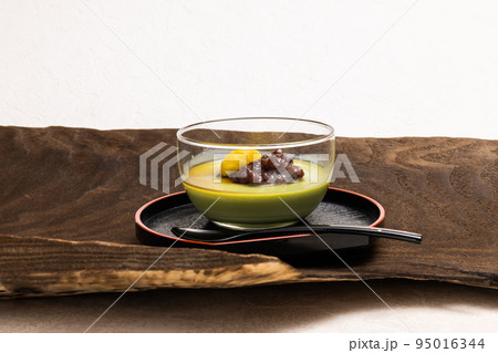 抹茶プリン traditional Japanese Sweet taste desert 抹茶プリン traditional Japanese Sweet taste desert 95016344