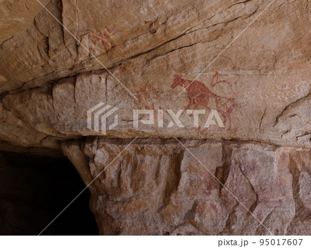 Cave paintings and petroglyphs in Tassili nAjjer national park, Algeria 95017607