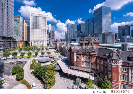 《東京都》東京駅・丸の内ビジネス街 95018676