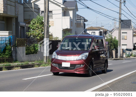 ミニバンタイプ乗用車 95020001