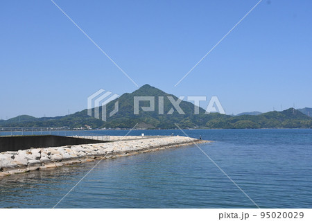 海から眺める青葉山 95020029