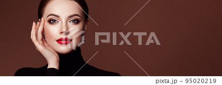 Beautiful woman face with perfect makeup Beautiful woman face with perfect makeup 95020219