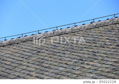 瓦屋根の一部 95022228