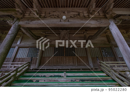 島根半島枕木山の華蔵寺の薬師堂 95022280