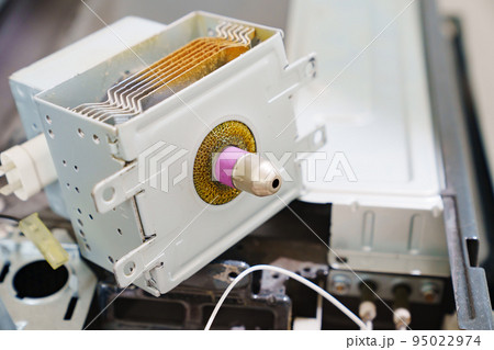 Magnetron for microwave oven. repair and maintenance of household appliances. Magnetron for microwave oven. repair and maintenance of household appliances. 95022974