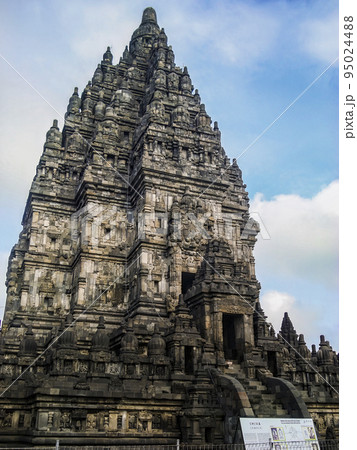 インドネシア・プランバナン寺院群 シヴァ祠堂 インドネシア・プランバナン寺院群 シヴァ祠堂 95024488