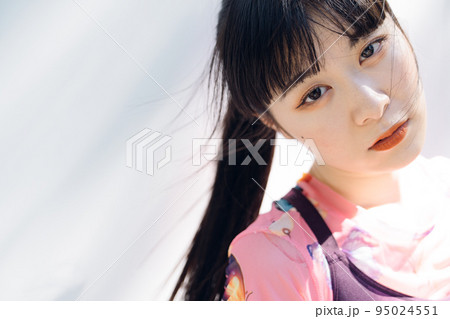 スポーツファッションのビューティーイメージ スポーツファッションのビューティーイメージ 95024551