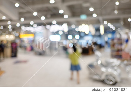 Abstract blur interior background or defocused shopping mall of department store. 95024824