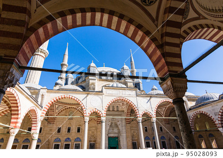トルコ エディルネの旧市街にある世界遺産にもなっているセリミエ・モスク トルコ エディルネの旧市街にある世界遺産にもなっているセリミエ・モスク 95028093
