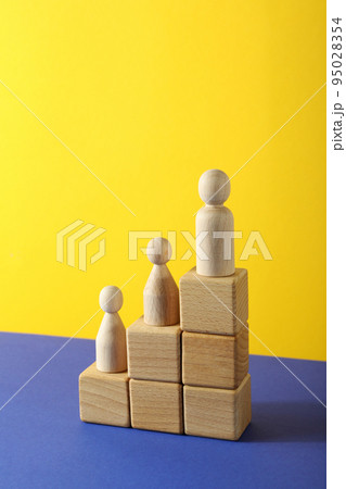 Concept of business roles and responsibilities, space for text Concept of business roles and responsibilities, space for text 95028354