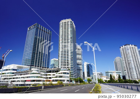 横浜駅東口周辺の風景 横浜駅東口周辺の風景 95030277