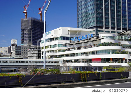 横浜駅東口周辺の風景 95030279